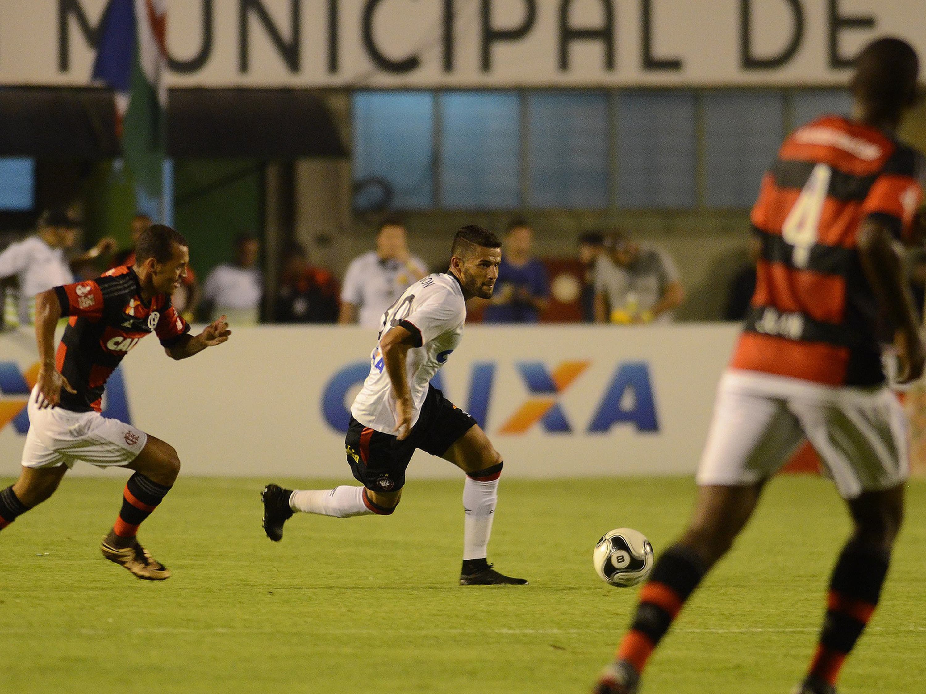 Atlético-PR e Flamengo na semifinal da Primeira Liga em Juiz de Fora (MG)