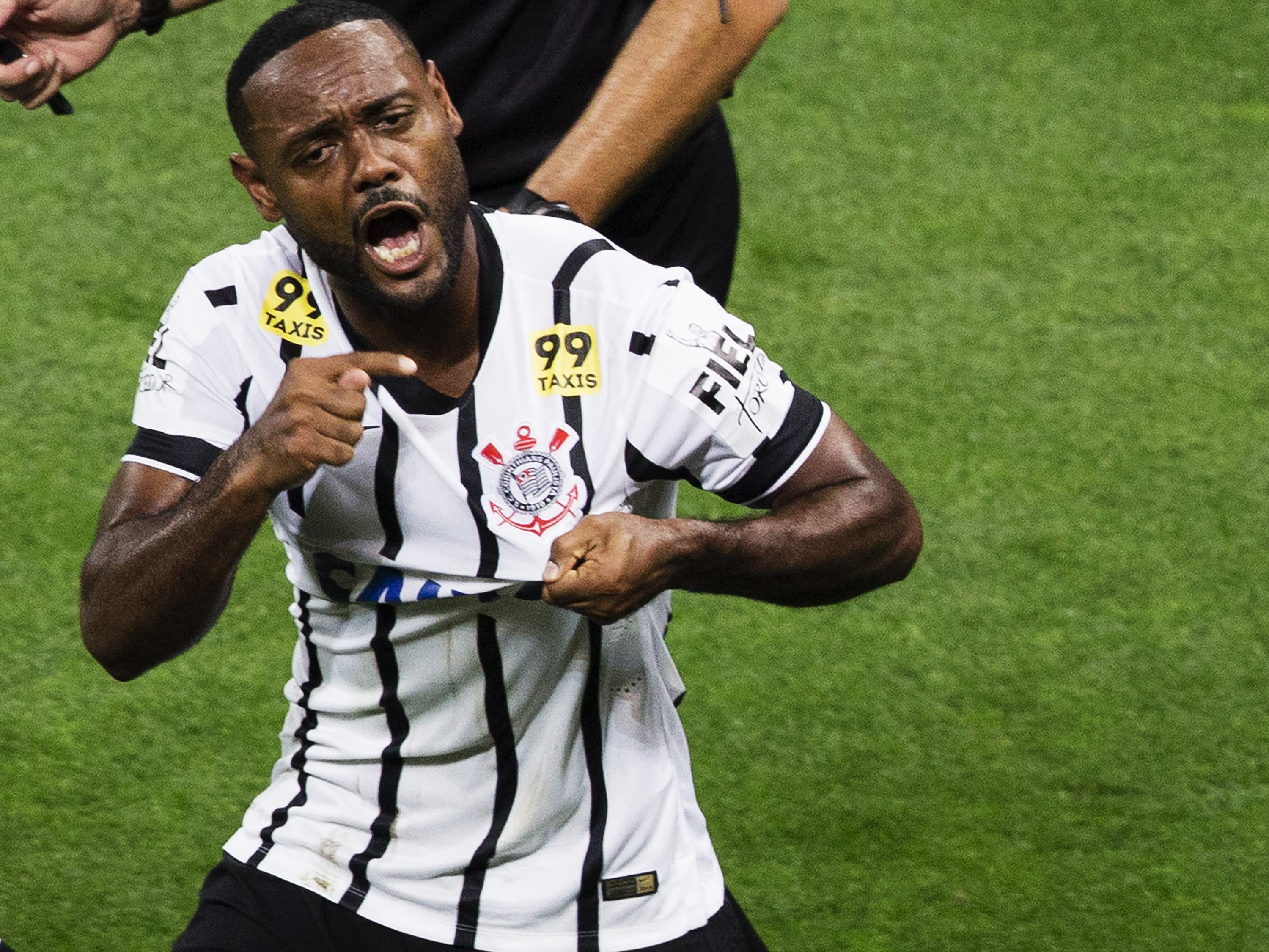 Campeonato brasileiro: Corinthians x Internacional - 13/06/2015