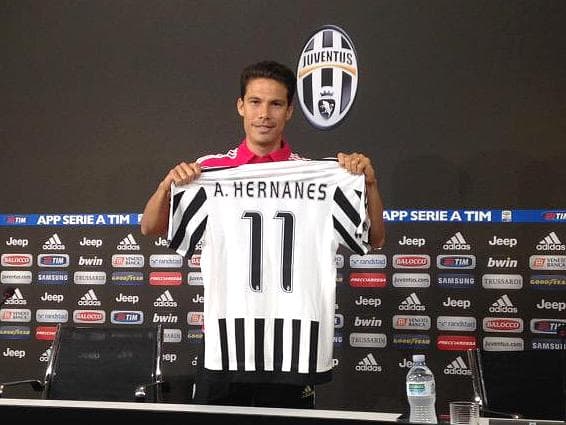 Hernanes recebeu a camisa 11 em sua chegada à Juventus de Turim