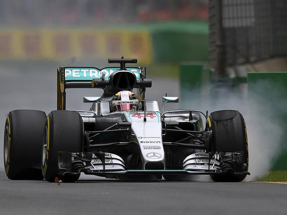Lewis Hamilton, o mais rápido do primeiro dia de treinos para o GP de F1 da Austrália