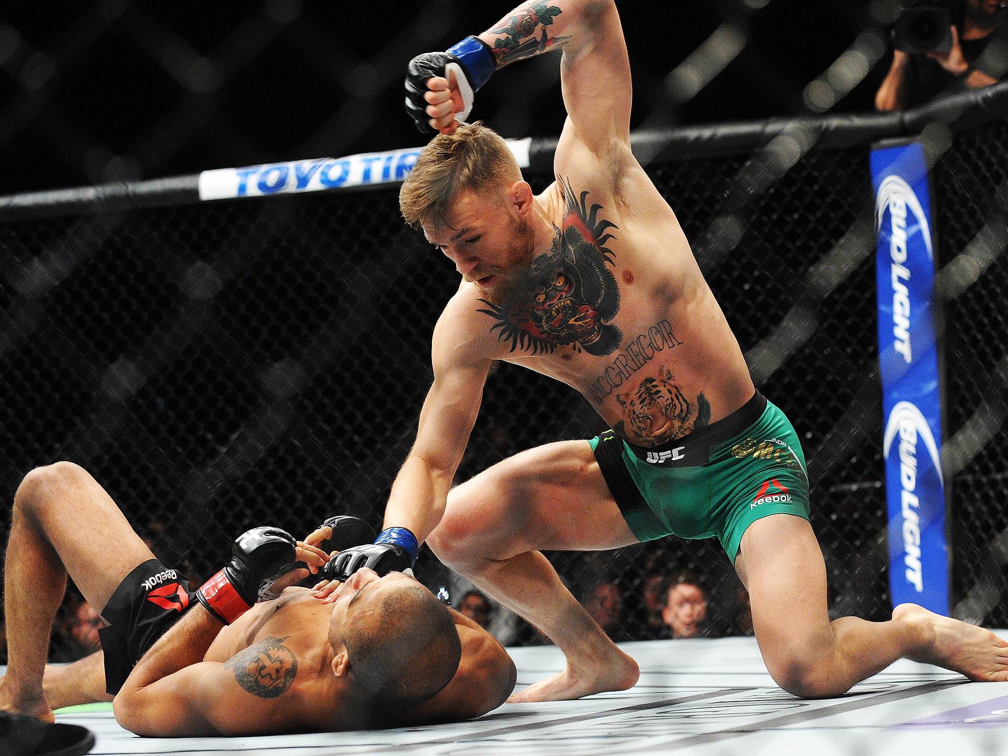 José Aldo perde para Conor McGregor na principal luta do UFC 194, neste sábado (12), na MGM Grand Garden Arena, em Las Vegas