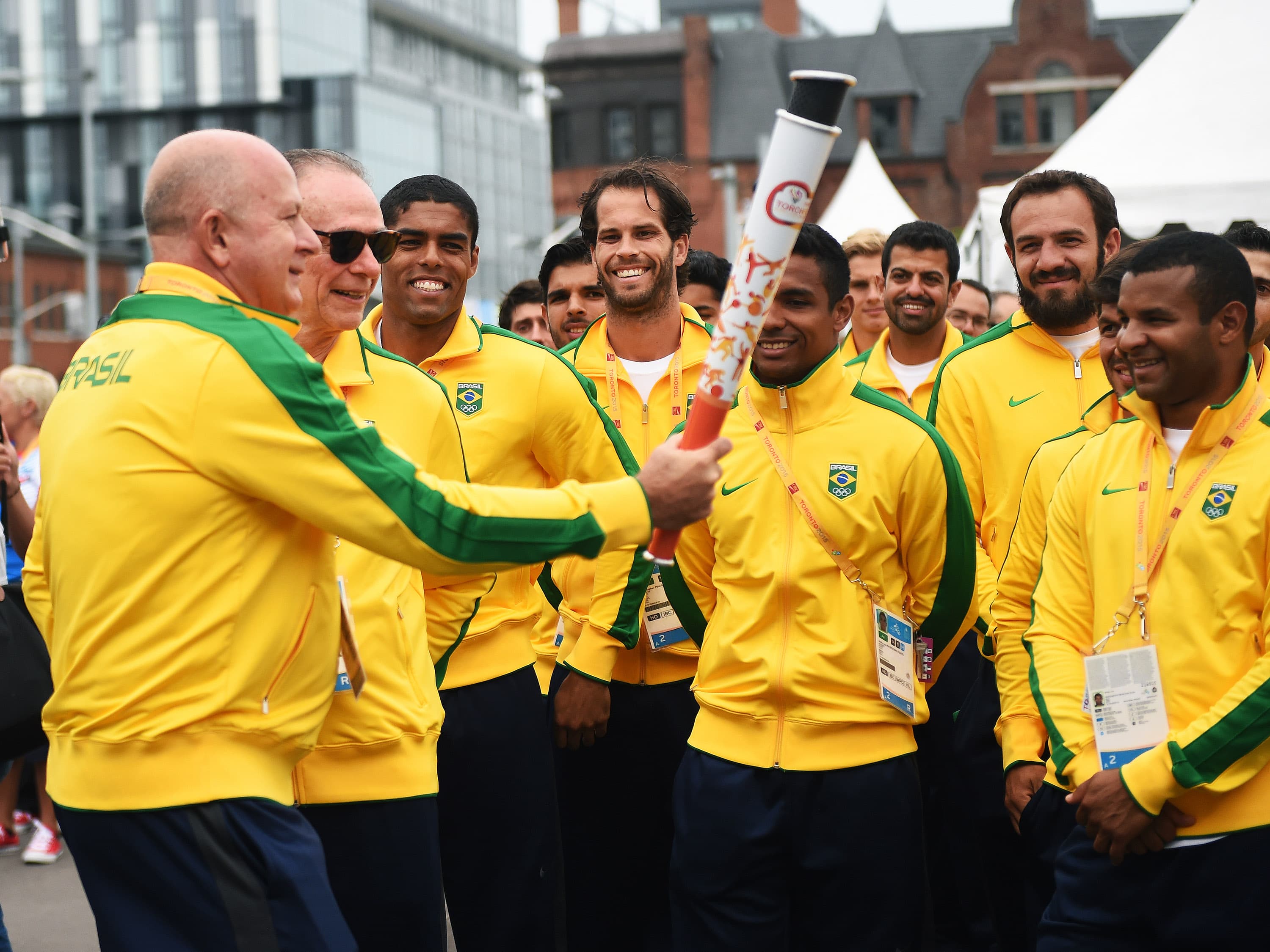 Delegação brasileira é recepcionada na Vila dos Atletas em Toronto, Canadá, na chegada para a disputa dos Jogos Pan-Americanos - 08/07/2015