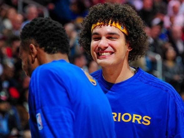 Anderson Varejão ficou no banco em seu primeiro dia de jogo com os novos companheiros do Golden State Warriors