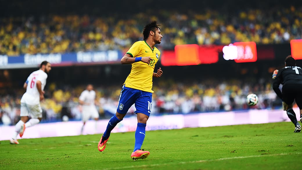 Brasil vence Sérvia por 1 a 0 no último amistoso antes da Copa do mundo
