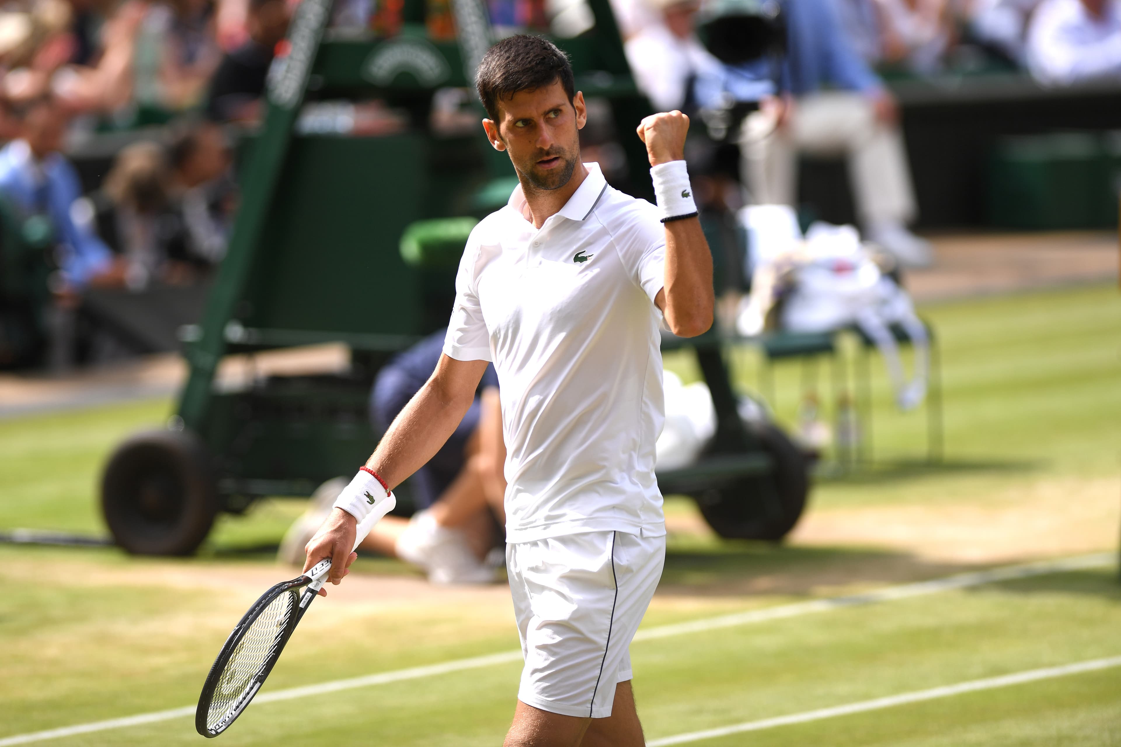 O sérvio Novak Djokovic venceu o suíço Federer numa partida emocionante