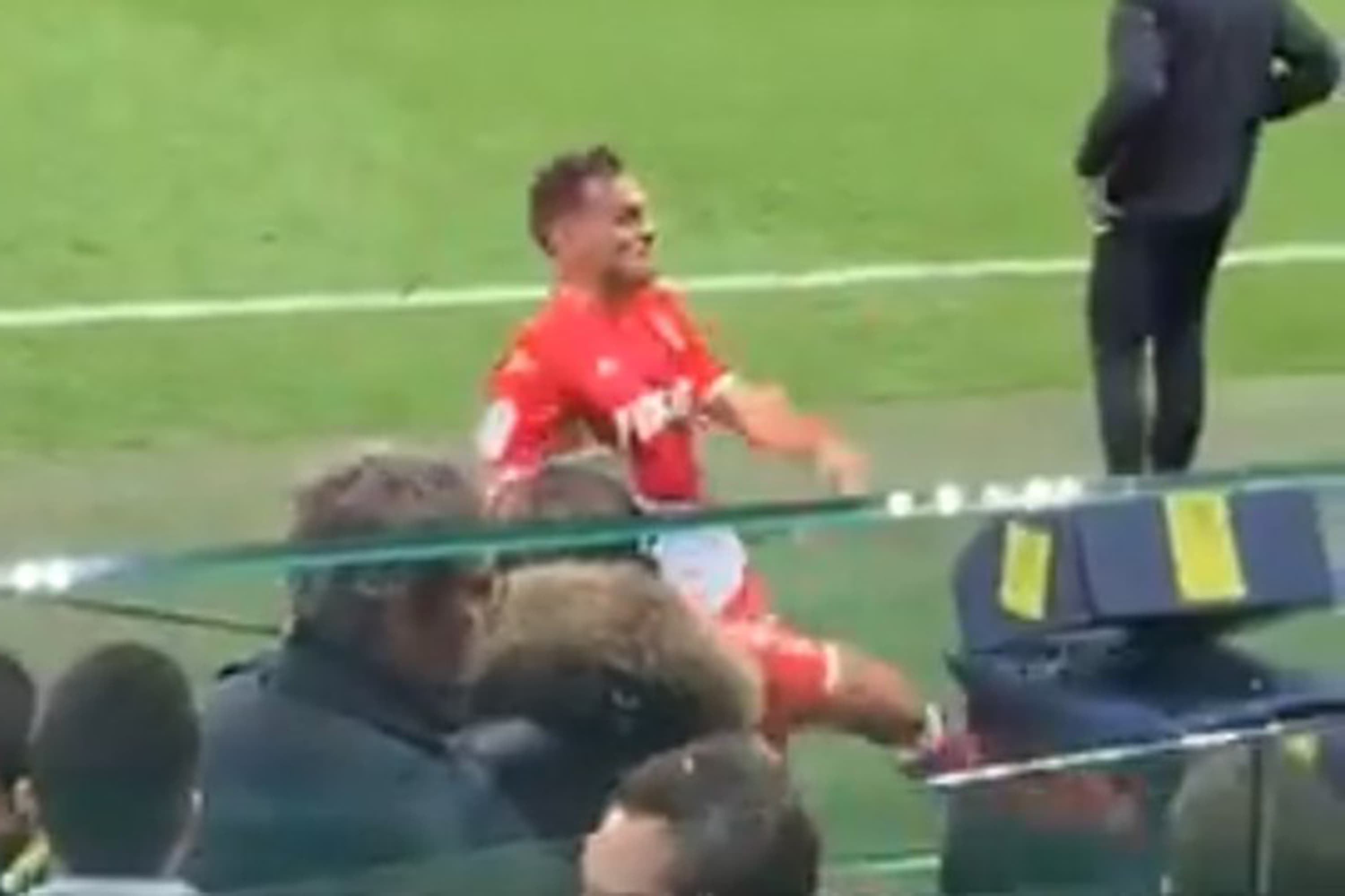 Aguilar do Monaco se irritou após expulsão em partida contra St. Étienne