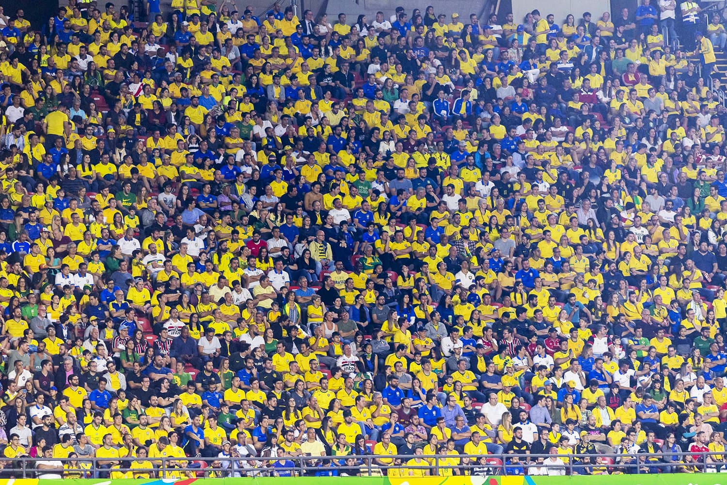 Torcida no jogo de abertura da Copa América no Estádio do Morumbi