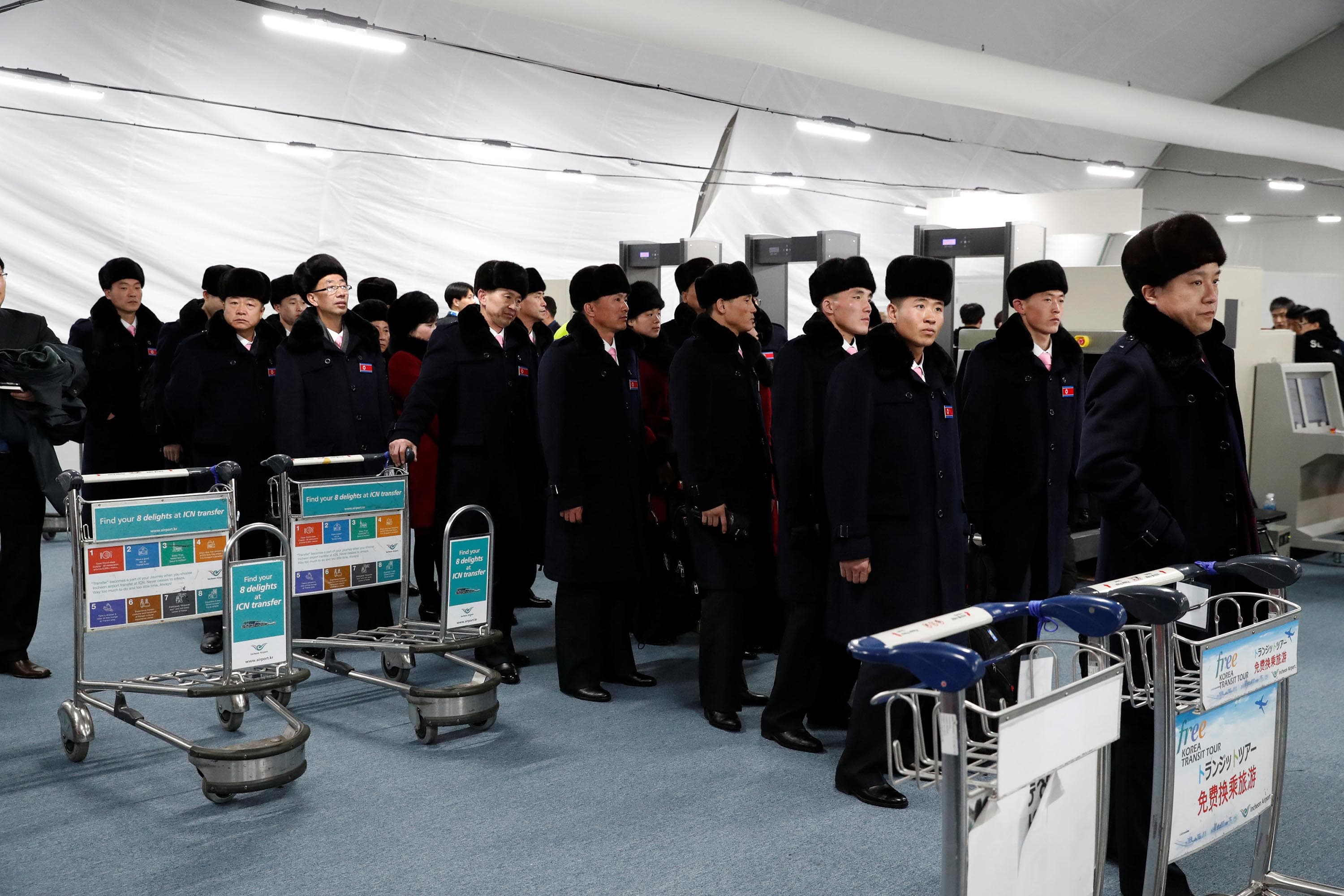 Delegação norte-coreana chega para os jogos de Pyeongchang