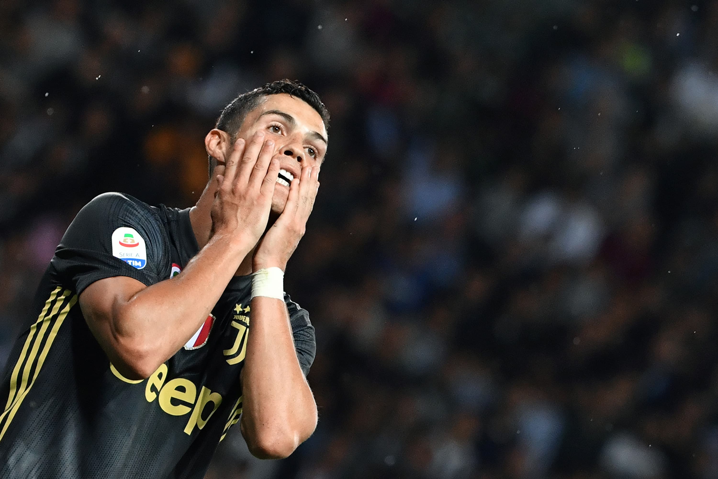 Cristiano Ronaldo em um dos seus últimos atos pelo clube italiano -