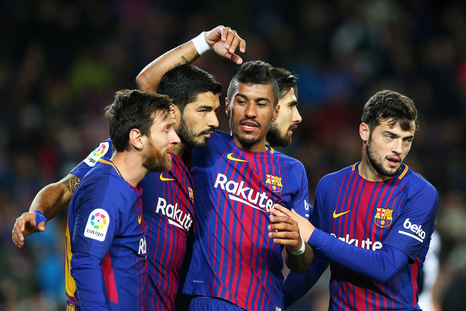 Paulinho comemora após marcar gol em partida contra o Levante, válida pelo Campeonato Espanhol - 07/01/2018