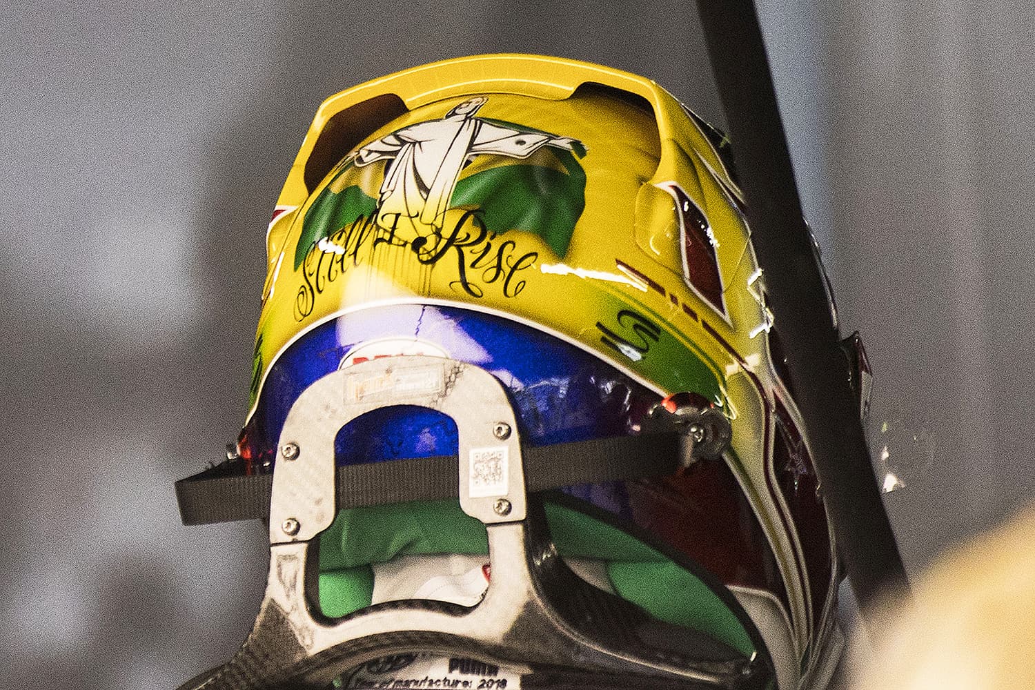 Detalhe de capacete do piloto britânico Lewis Hamilton, durante primeiro treino livre no Autódromo de Interlagos, em São Paulo – 09/11/2018