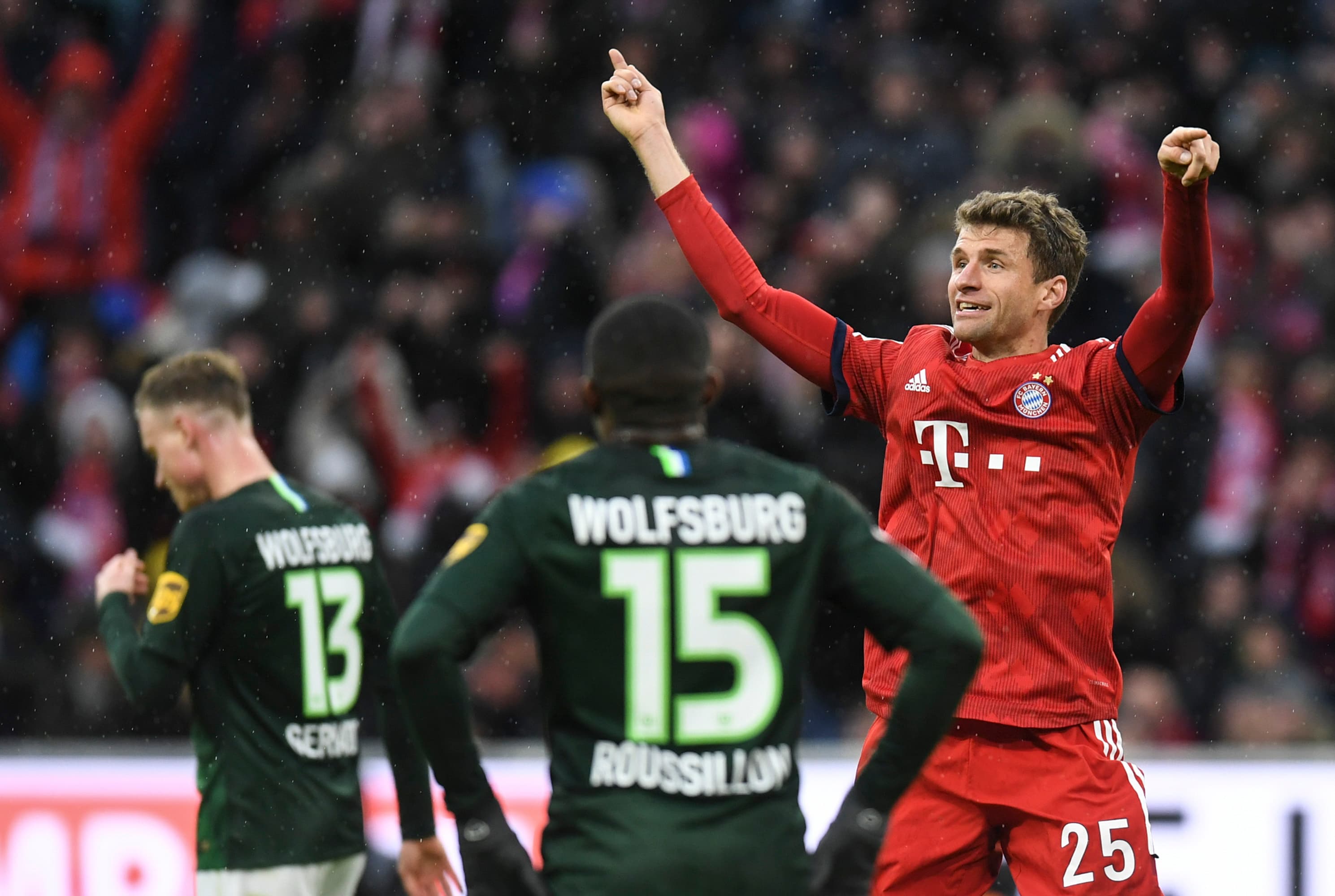 O atacante do Bayern Munique, Thomas Mueller, reage após o quarto gol na partida contra o Wolfsburg, válida pelo Campeonato Alemão – 09/03/2019