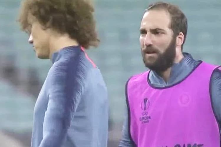 David Luiz e Gonzalo Higuaín discutem durante treino do Chelsea – 28/05/2019