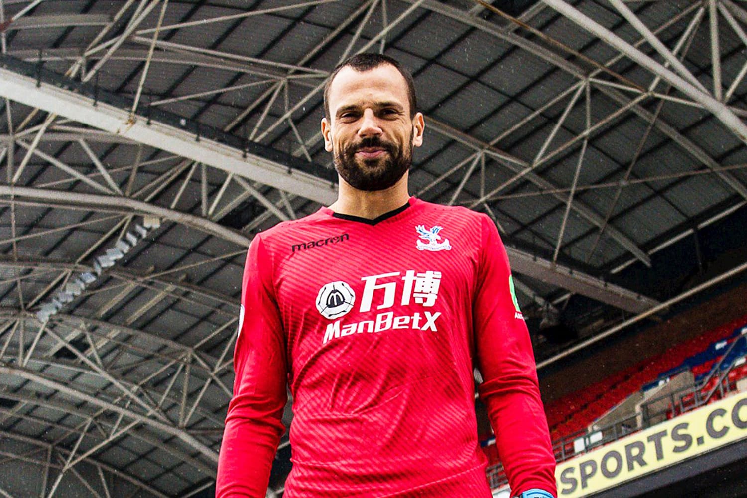 O goleiro brasileiro Diego Cavalieri é apresentado no Crystal Palace - 02/03/2018