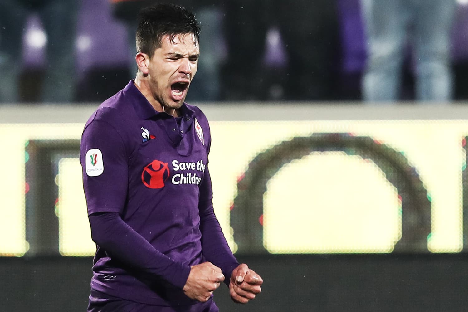 O atacante da Fiorentina, Giovanni Simeone, comemora após marcar gol durante partida contra a Roma, válida pela Copa da Itália – 30/01/2019