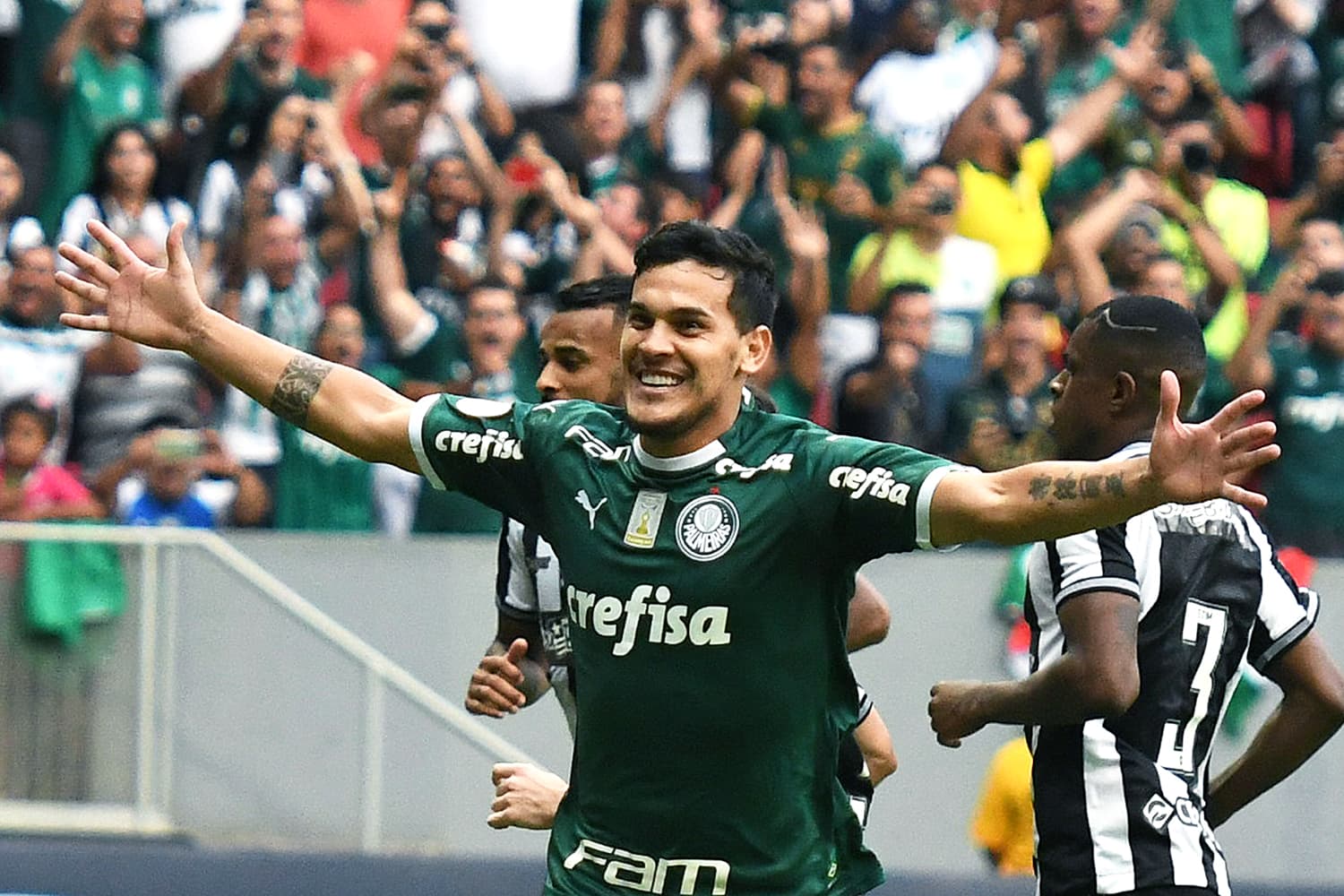 Gustavo Gómez é capitão da seleção paraguaia -