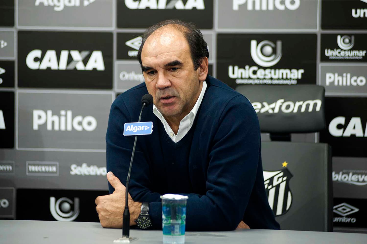 Ricardo Gomes, executivo de futebol do Santos durante coletiva – 23/07/2018