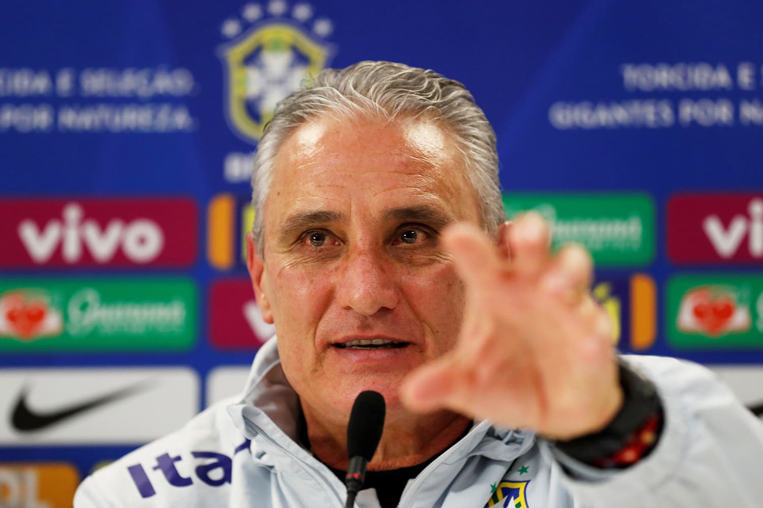 Tite, técnico da Seleção Brasileira, concede coletiva de imprensa em St.Albans, na Inglaterra, às vésperas de amistoso contra o Uruguai – 15/11/2018