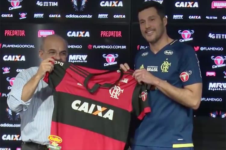 Goleiro Julio Cesar durante a coletiva de imprensa oficial de sua apresentação ao Flamengo – 29/01/2018