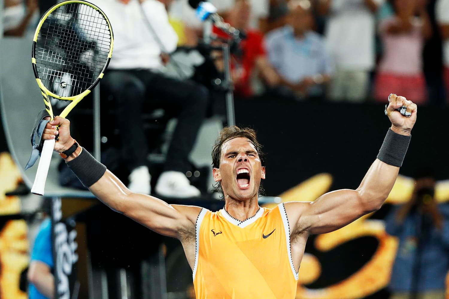 O tenista espanhol Rafael Nadal comemora após derrotar o tenista grego Stefanos Tsitsipas, em partida válida pelas semifinais do Australian Open – 24/01/2019