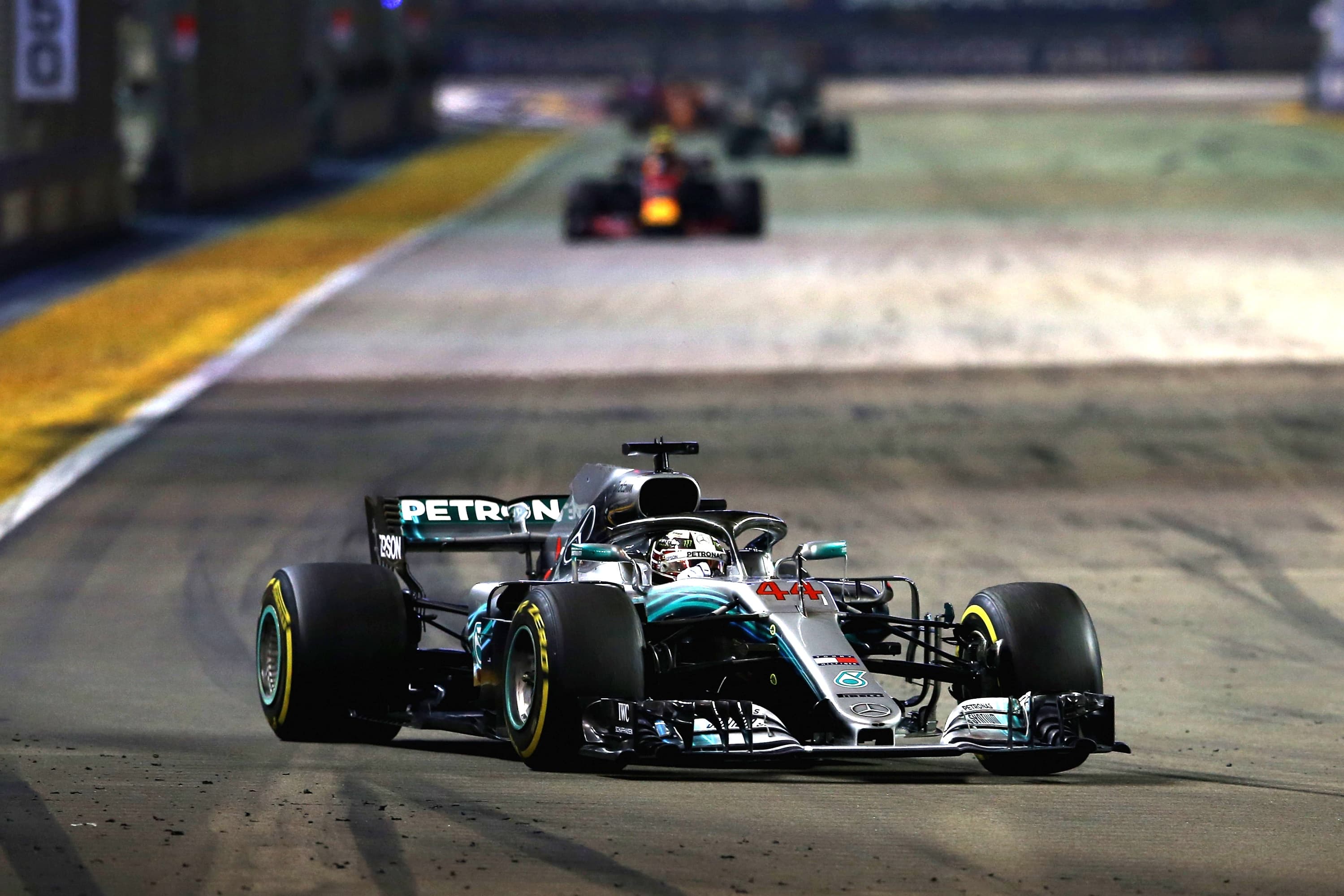 O piloto britânico Lewis Hamilton da Mercedes durante o Grande Prêmio de Singapura da Fórmula 1