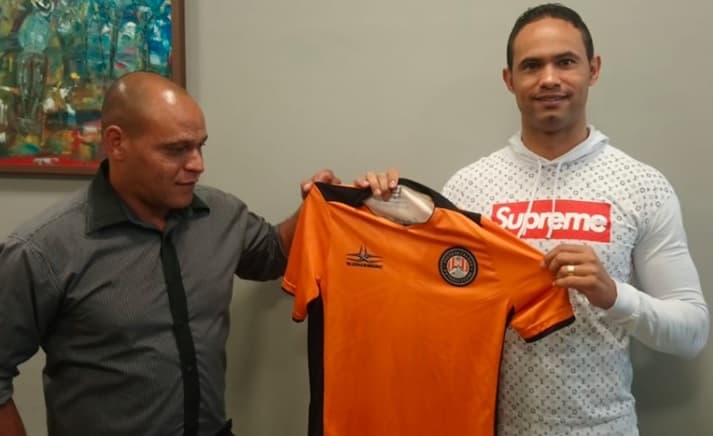 Goleiro Bruno é anunciado pelo Poços de Caldas FC