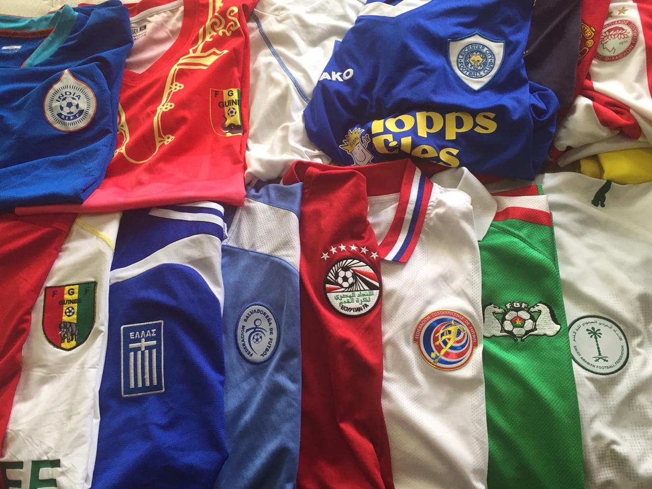 Camisas da coleção de Adriano Lourenço