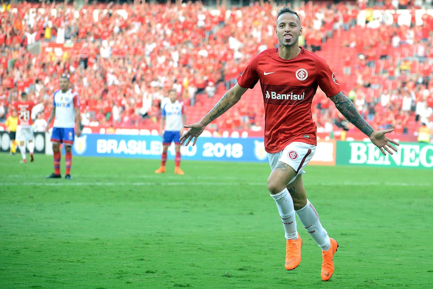 Partida entre Internacional e Bahia, válida pela 1° rodada do Campeonato Brasileiro – Série A 2018, em Porto Alegre, no estádio Beira-Rio, na tarde deste domingo. (Foto: Luiz Munhoz/Recorte do Olhar/Folhapress)