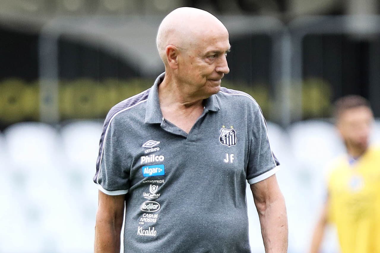Jesualdo Ferreira comandou treino na véspera na própria Vila Belmiro