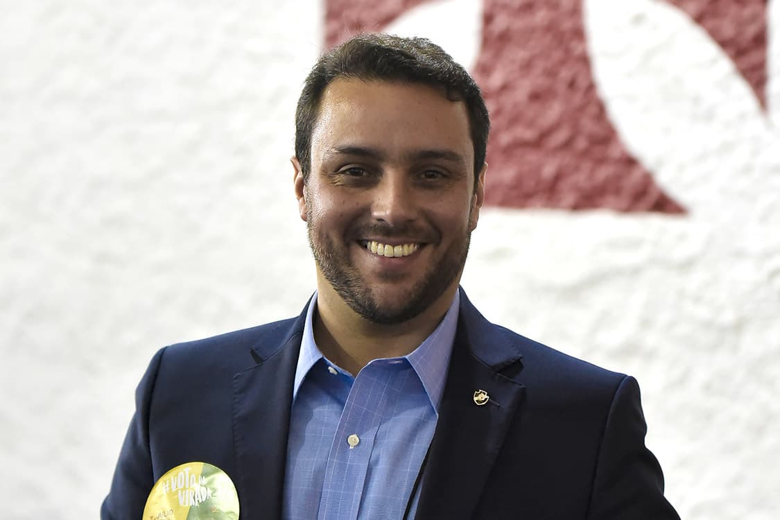 O presidenciável do Vasco, Júlio Brant, durante as eleições do clube, no Rio