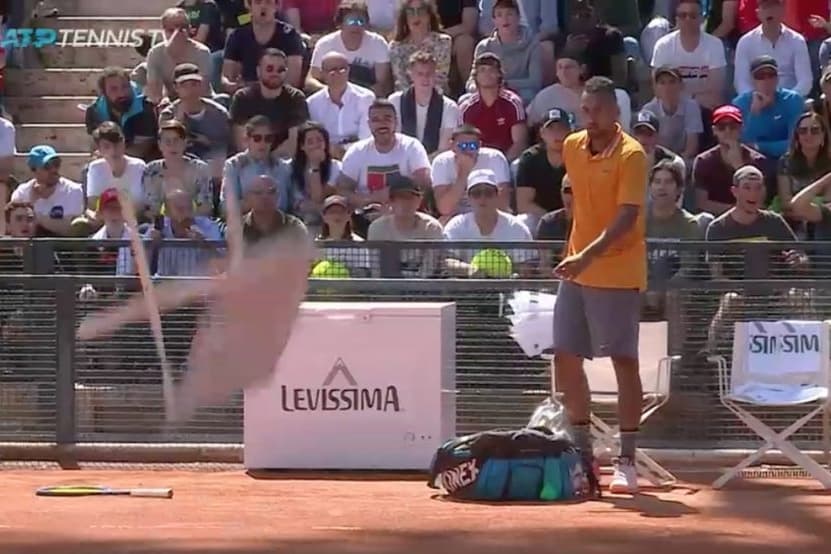 O tenista australiano Nick Kyrgios foi desclassificado após momento de desequilíbrio no Masters 1000 de Roma