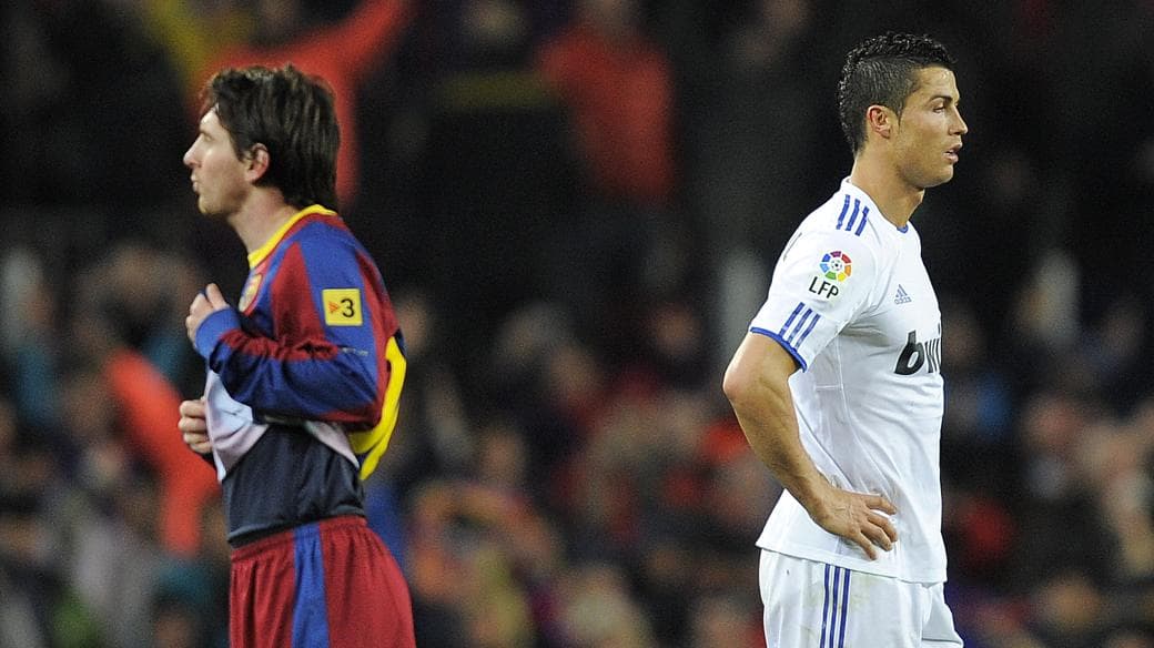 Messi e Cristiano Ronaldo, durante vitória por 5 a 0 do Barcelona no Camp Nou em 2010