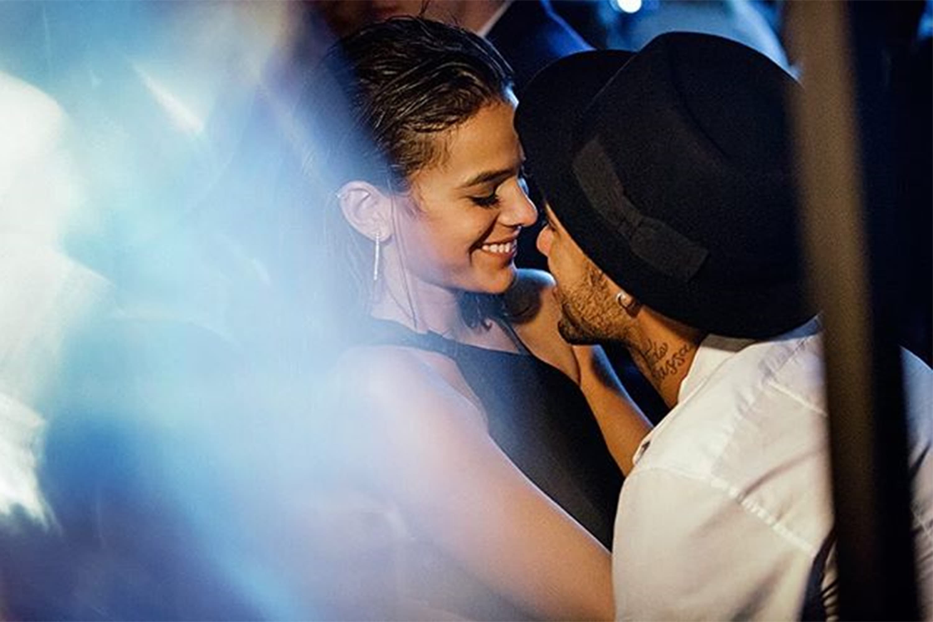 Neymar posta mensagem para Bruna Marquezine no Instagram