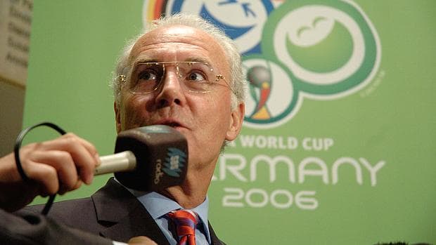 O alemão Franz Beckenbauer foi o presidente do Comitê Organizador da Copa de 2006, na Alemanha