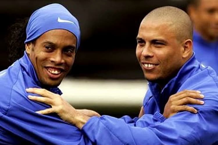Ronaldo Fenômeno homenageia Ronaldinho Gaúcho no Instagram