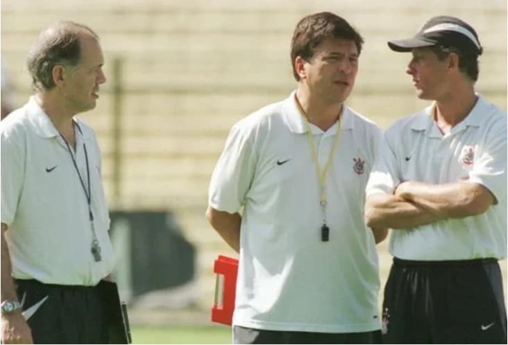 Sabella, Passarella e Marcio Bittencourt pelo Corinthians em 2005 -