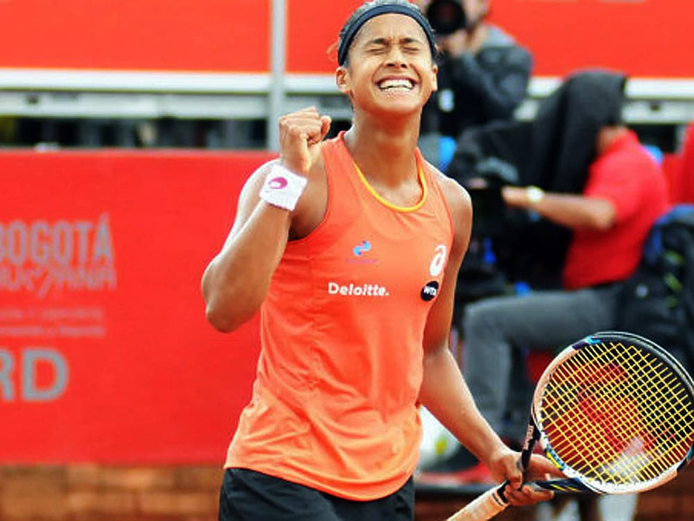 Teliana Pereira é campeã do WTA de Bogotá