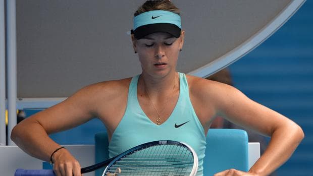 A russa Maria Sharapova perdeu para a eslovaca Dominika Cibulkova