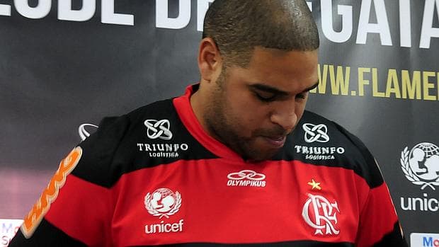 Adriano ficou cinco meses afastado dos gramados, recuperando-se de cirurgia