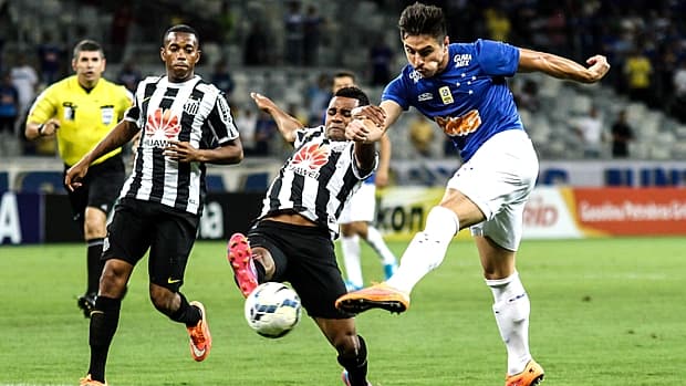 William fez o gol da vitória do Cruzeiro contra o Santos