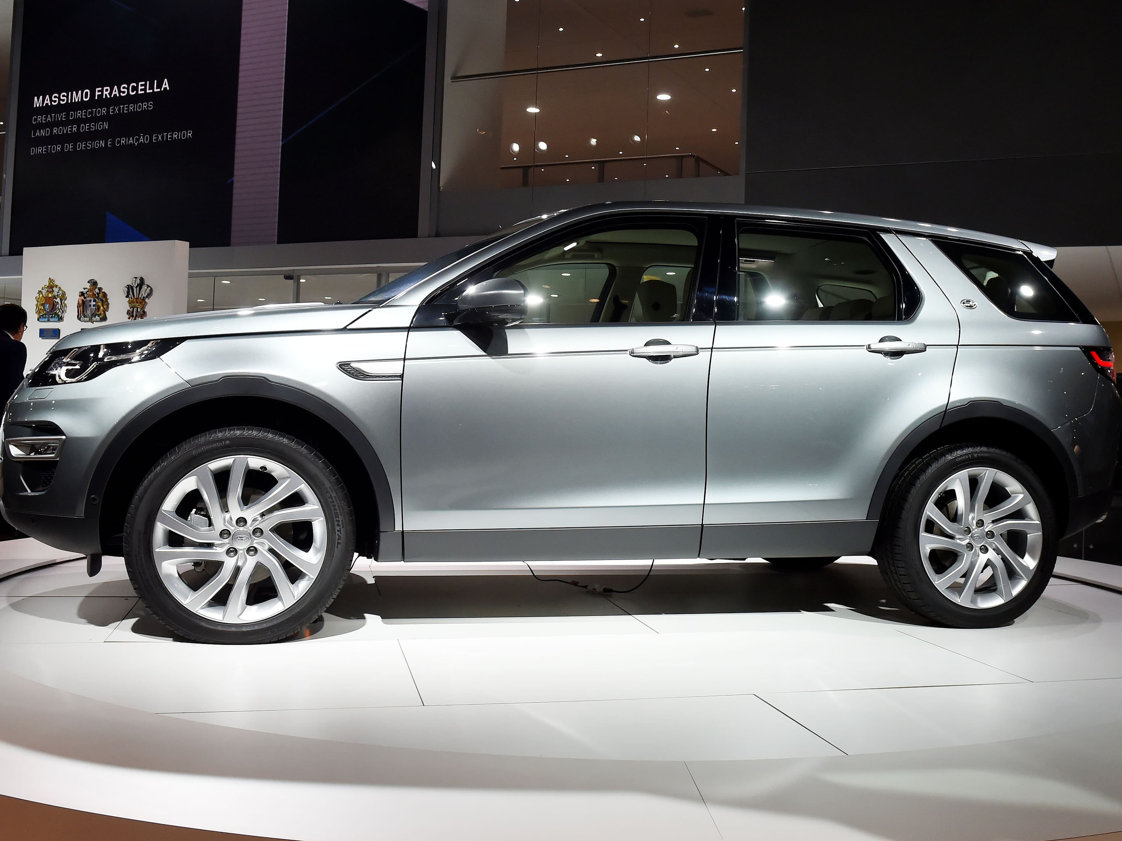 Land Rover Discovery Sport começa a ser produzida no Brasil em 2016