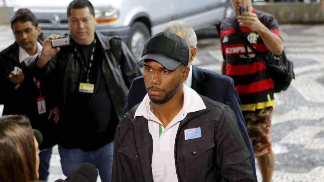 Luiz Antônio: carro de presente a criminoso
