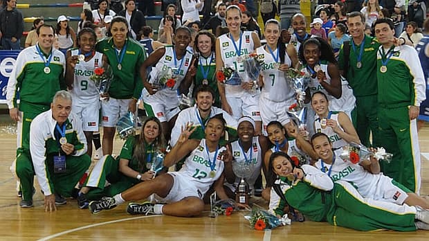 Seleção feminina ampliou sua hegemonia no Sul-Americano de basquete