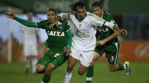 Chapecoense bate o Palmeiras por 2 a 0