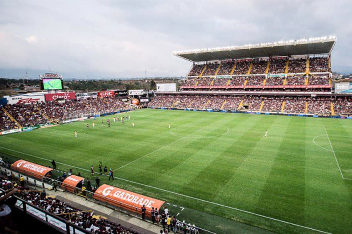 Jogo entre Saprissa e Grécia no estádio Ricardo Saprissa, na Costa Rica, foi suspenso por ameaça de bomba