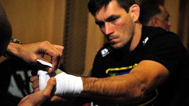Demian Maia tem dezessete vitórias e agora quatro derrotas em seu cartel