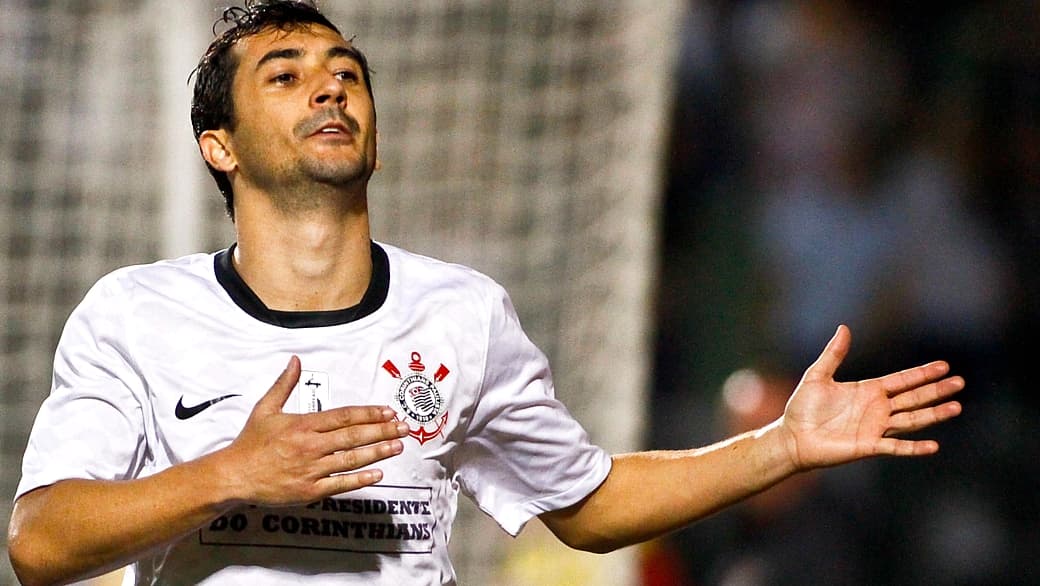 Douglas, autor do gol do Corinthians no empate contra o Bahia