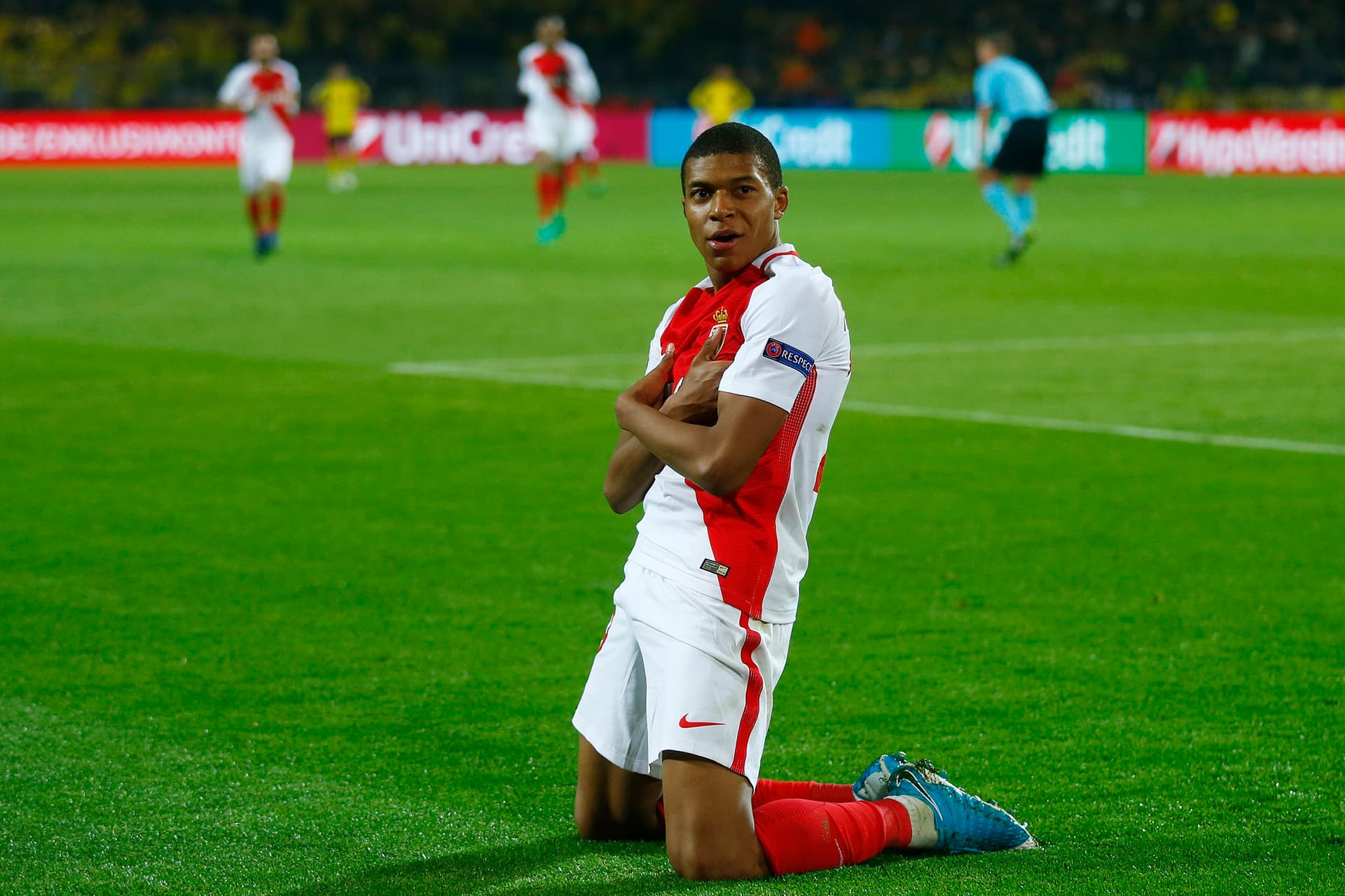 Monaco vence Borussia em Dortmund