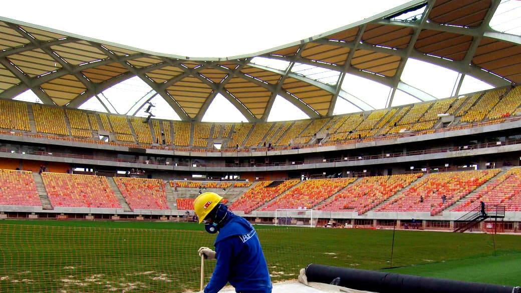 A Arena Amazônia, em Manaus: operário que se feriu nesta sexta trabalhava na instalação da cobertura