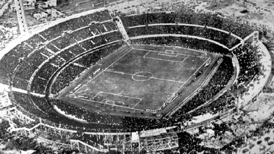 O mítico estádio Centenário, em Montevidéu, no dia da final da Copa de 1930 -